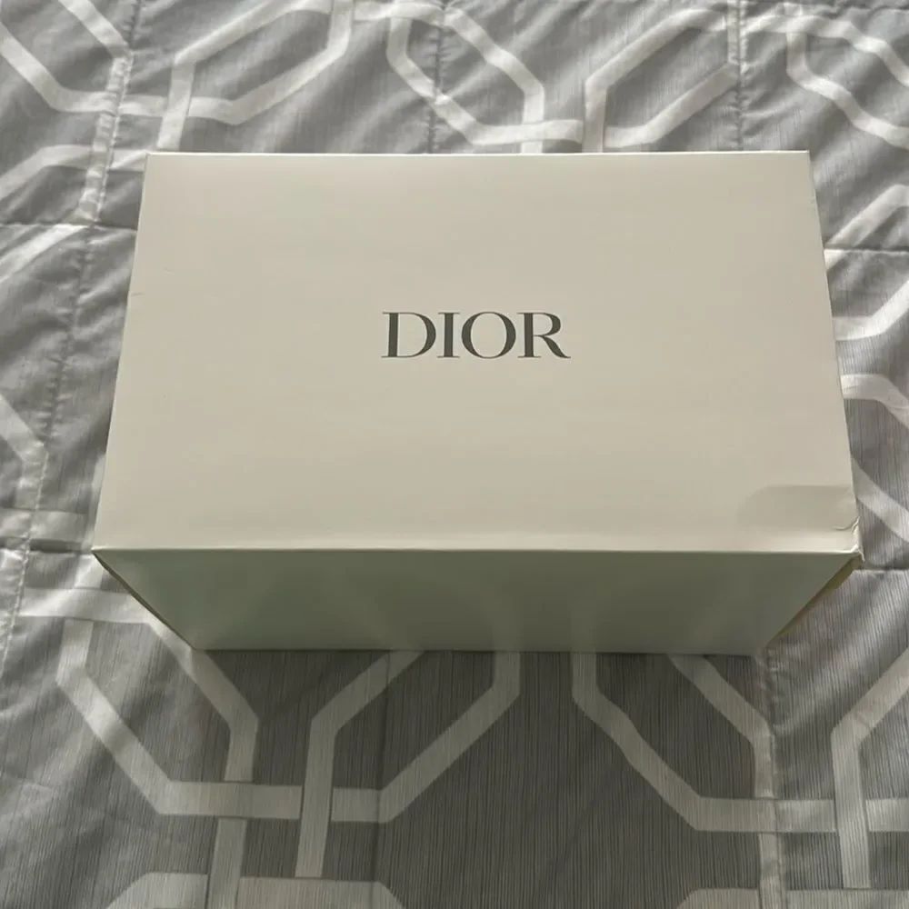 Dior box 